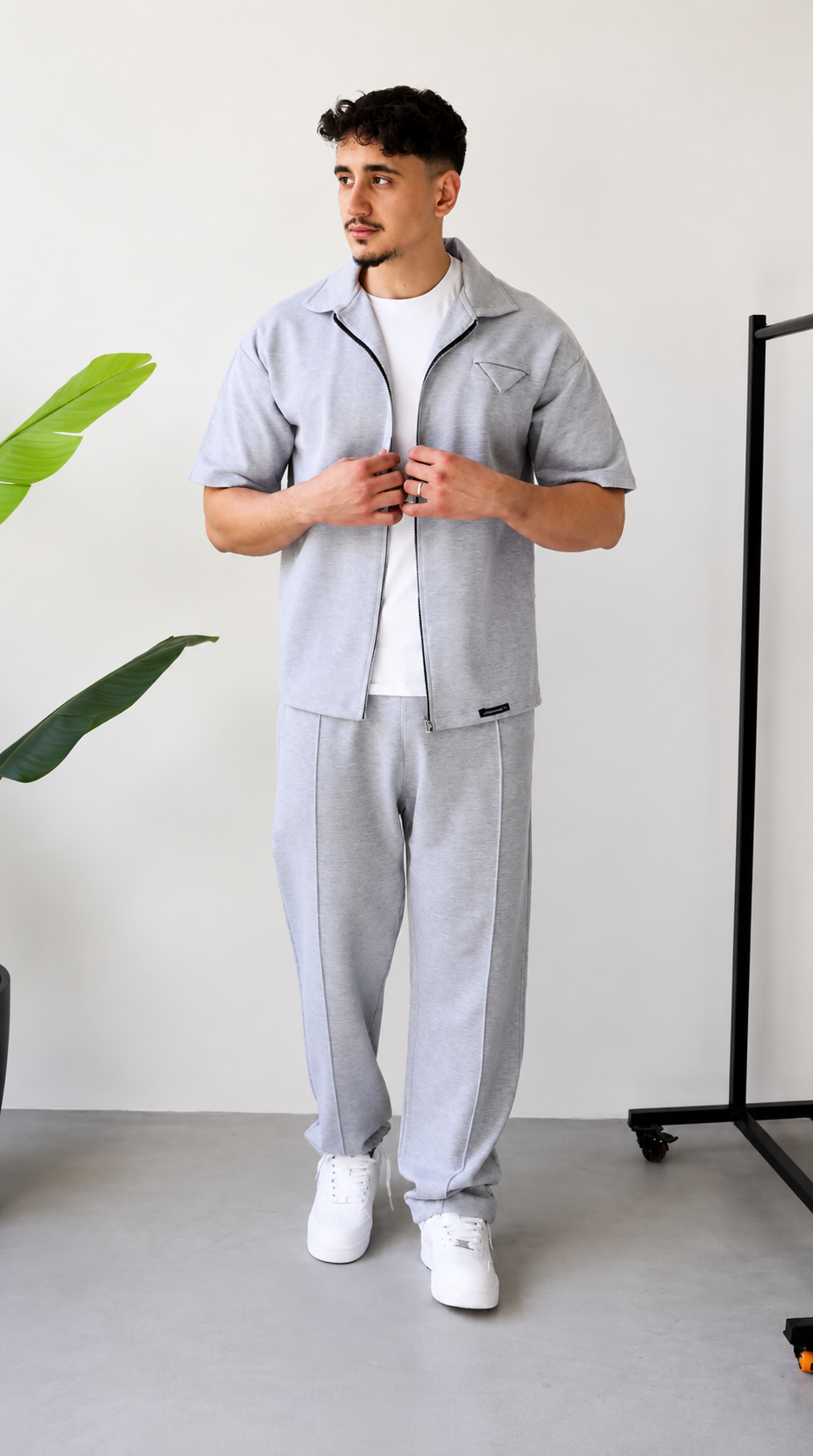 LI-103 | Crafted for the Modern Elite